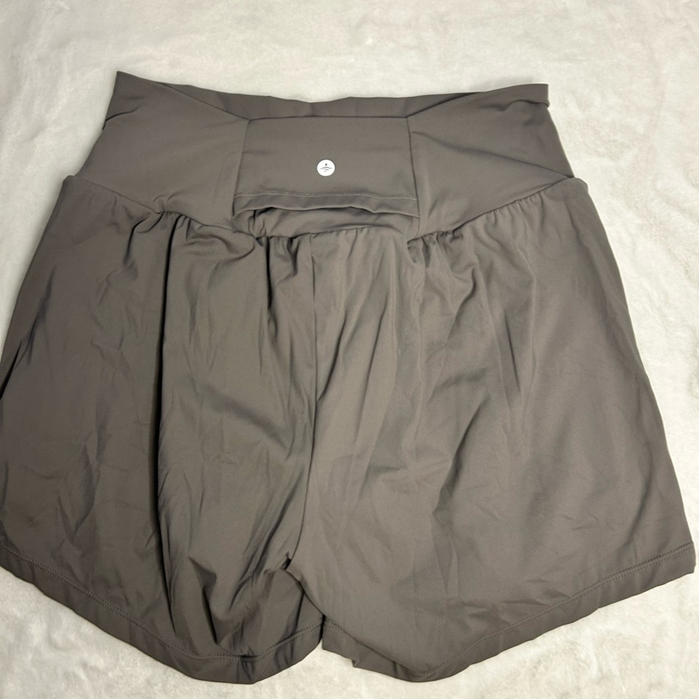 Halara Gray Athletic Performance Active Shorts Wo… - image 4